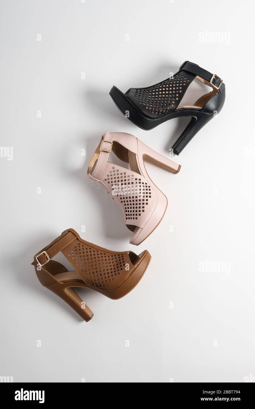 High Heels Kunst auf weißem Hintergrund und weiche Schatten für Schuhkatalog Stockfoto