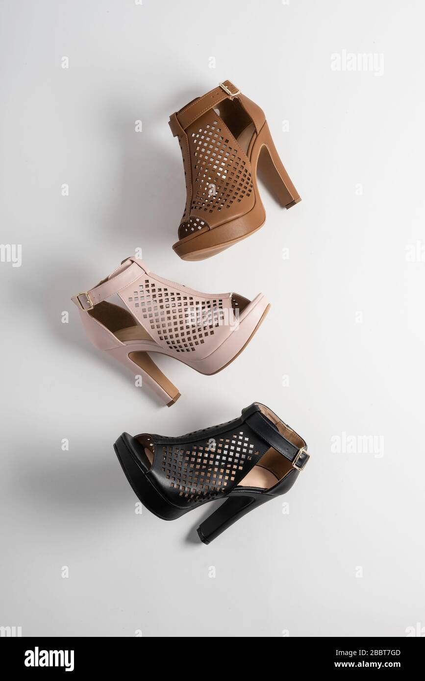 High Heels Kunst auf weißem Hintergrund und weiche Schatten für Schuhkatalog Stockfoto