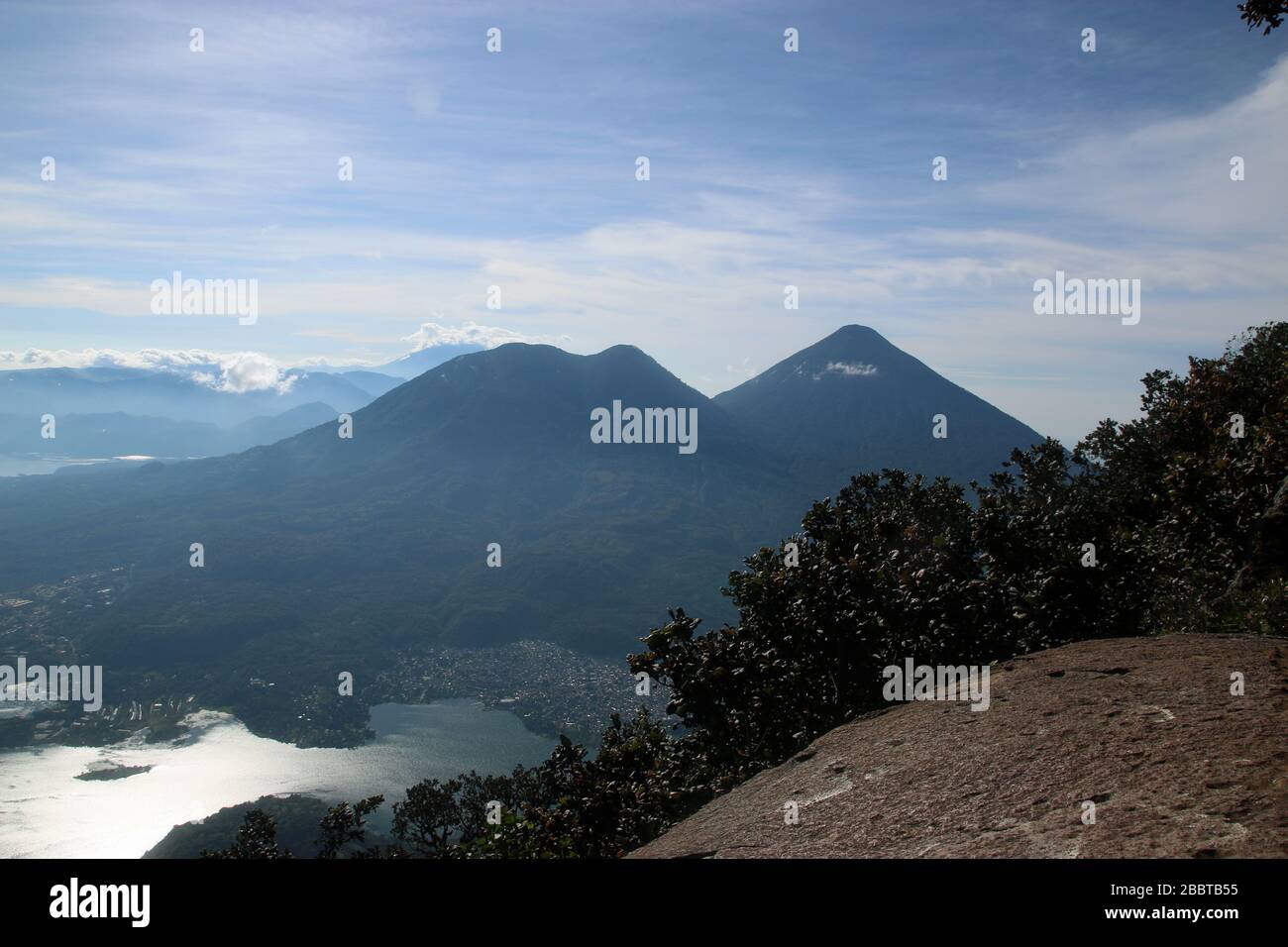 Blick vom Gipfel von Volcán San Pedro, Lago Atitlan, Guatemala Stockfoto