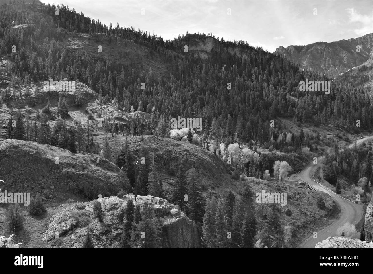 Der Westhang von Colorado bietet einen fantastischen Panoramablick auf Berge, goldene Felder, Flüsse und Seen Stockfoto