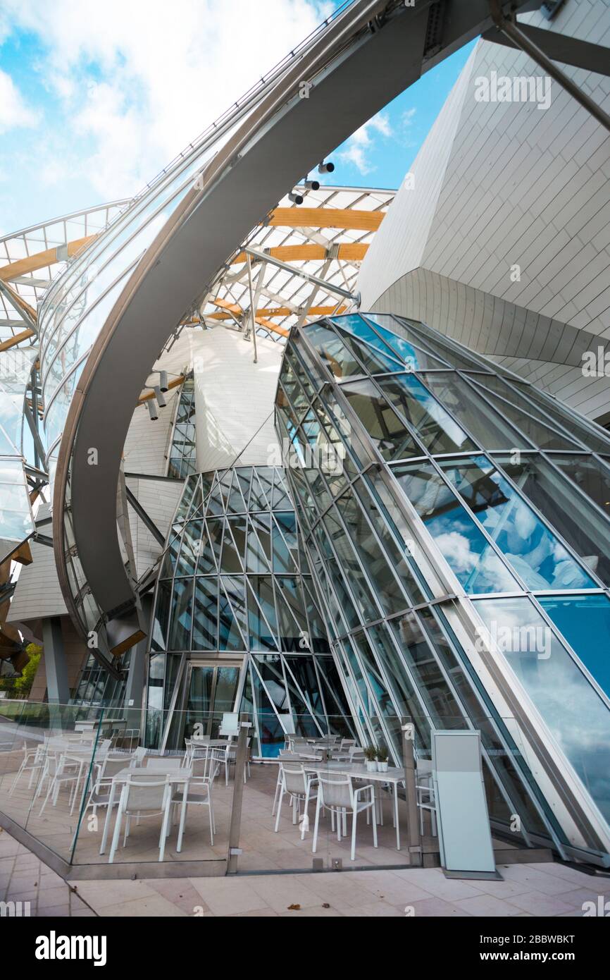 PARIS, Frankreich, 10. April 2018: Die Fondation Louis Vuitton am Bois de Boulogne Stockfoto