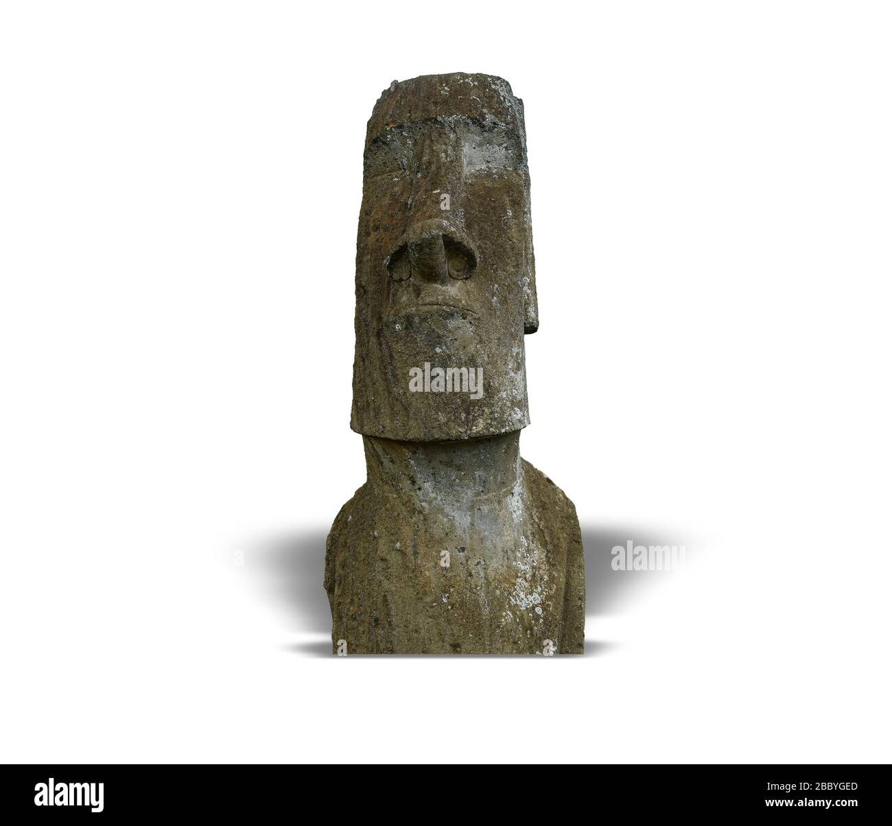 Vorderansicht der Moai-Statue auf weiß Stockfoto