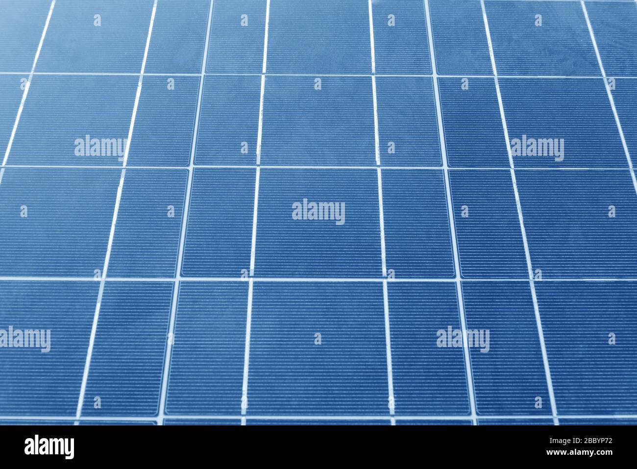 Das Solarmodul. Photovoltaische Energie von der Sonne. Stockfoto