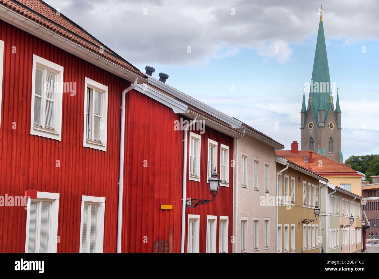 Linköping Stadt in Schweden. Hunnebergsgatan - eine der ältesten Straßen der Stadt. Stockfoto