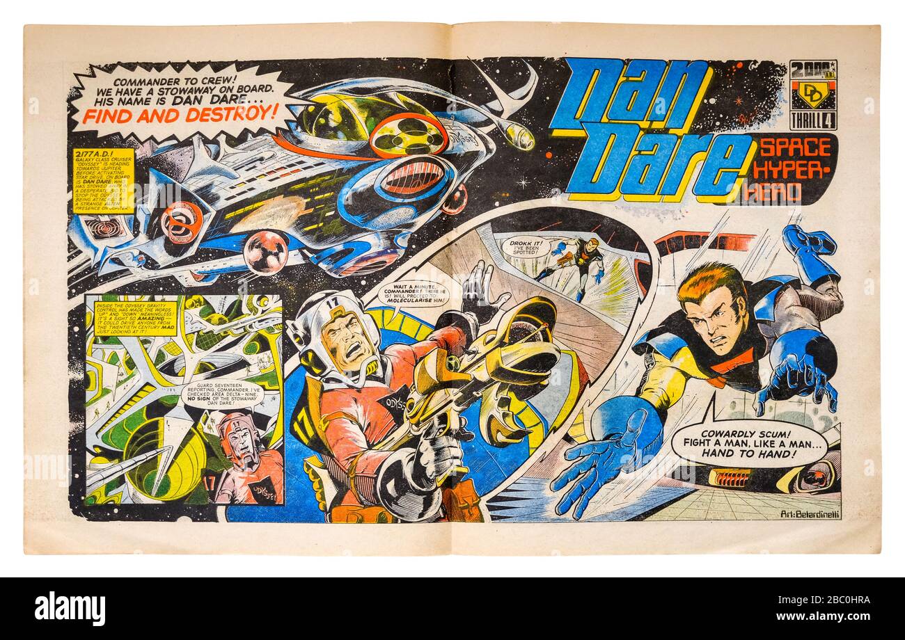 Frühe Abschrift (Nr. 2) des "2000 A.D.", der beliebten britischen wöchentliche Sci-Fi-Comic aus den 1970er Jahren mit Dan Dare (5. März 1977) Stockfoto