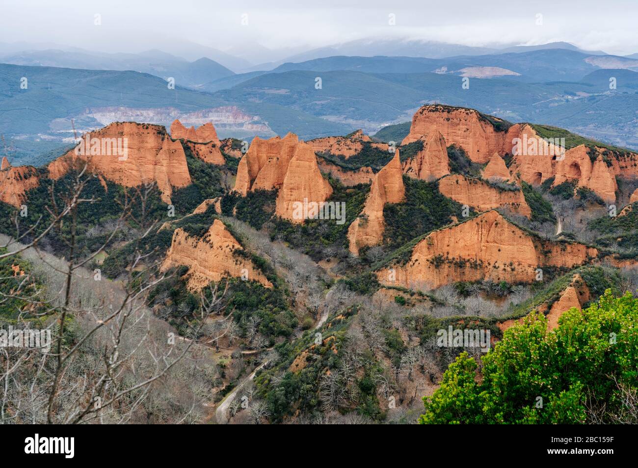 Blick auf Mina de Oro Romana, ehemalige Goldmine, Las Medulas, Kastilien und Leon, Spanien Stockfoto