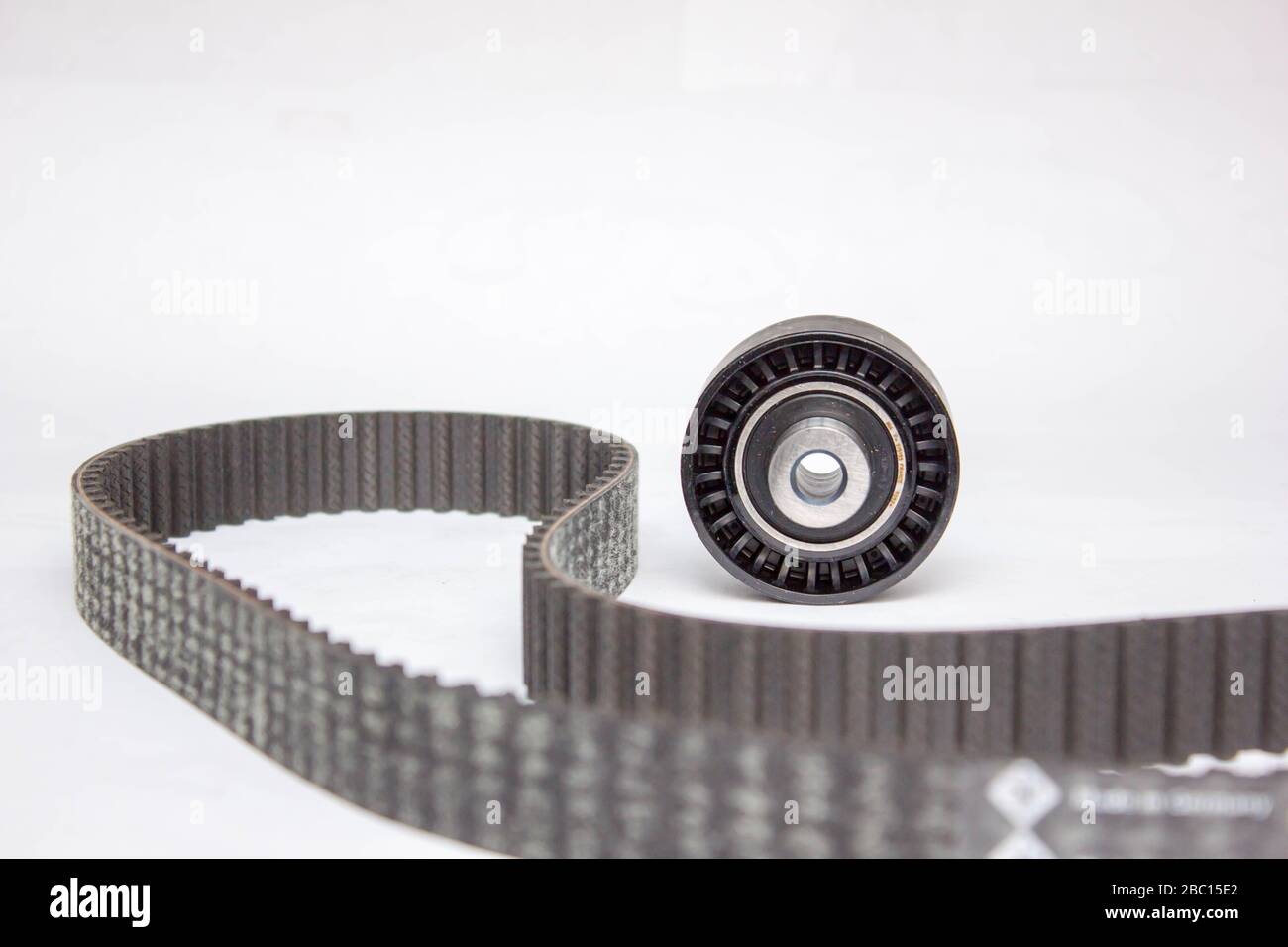 Der Zahnriemenantrieb präsentiert seine Zahnfläche. Stockfoto