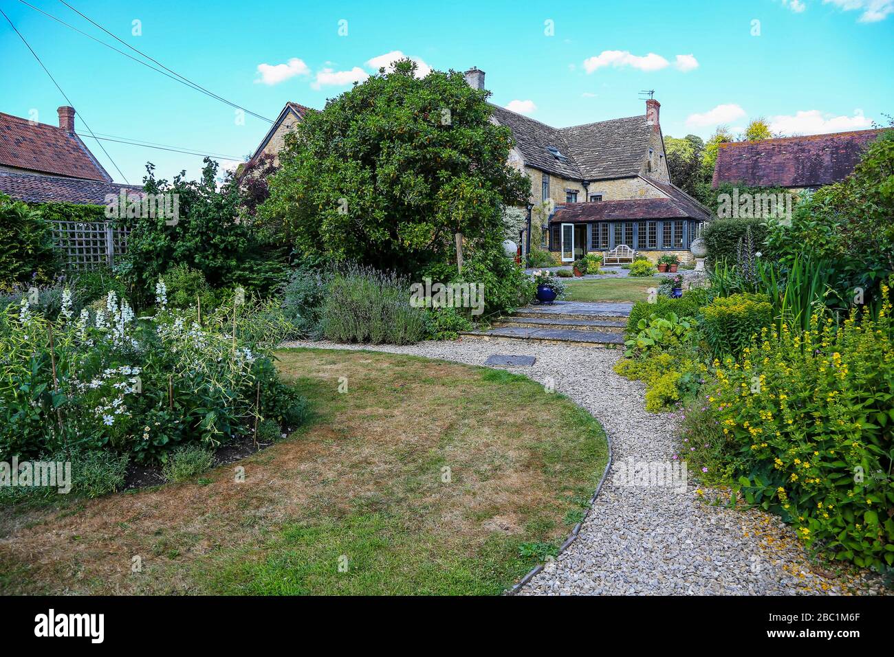 Cole Manor, ein englisches Landhaus, das einst ein Café im Freien war, Cole, Somerset, England, Großbritannien Stockfoto Cole Manor, ein englisches Landhaus, das einst ein Café im Freien war, Cole, Somerset, England, Großbritannien Stockfoto