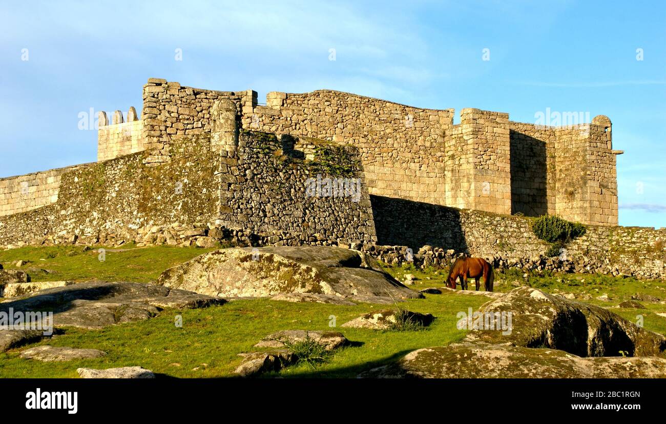 Schloss Lindoso im Nationalpark Peneda Geres, Portugal Stockfoto