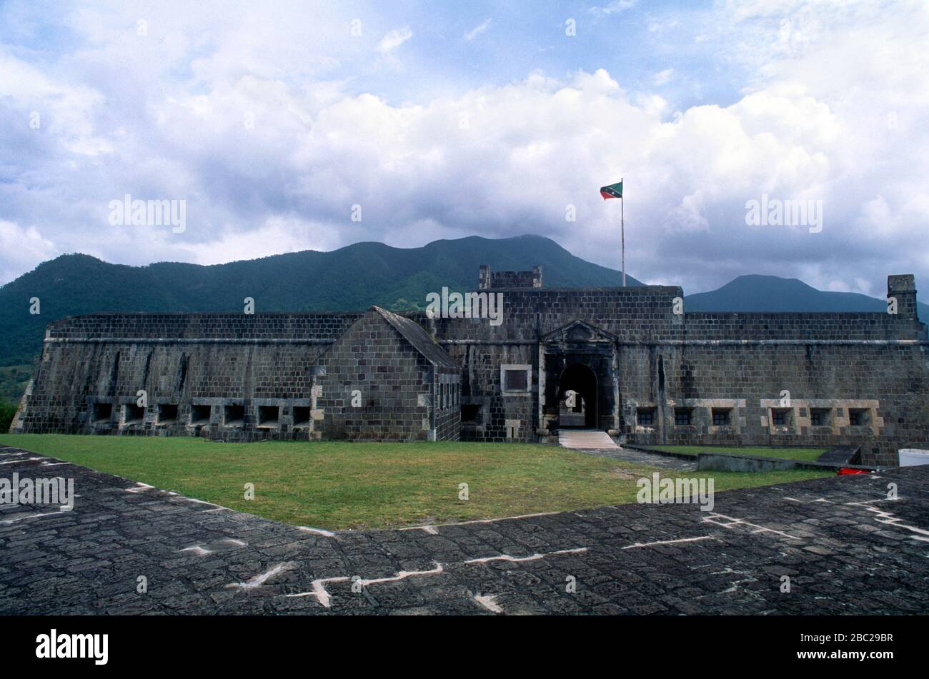 St. Kitts Brimstone Hill Fortress National Park Fort George Citadel britisches Design aus dem 17. Bis 18. Jahrhundert, das von afrikanischer Sklaven gebaut wurde Stockfoto