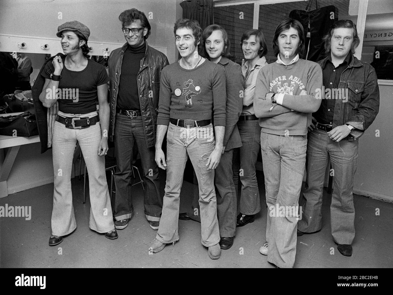 Herren Mode Britain 1970er-Jahre-Flares-Bellbottoms Stockfoto