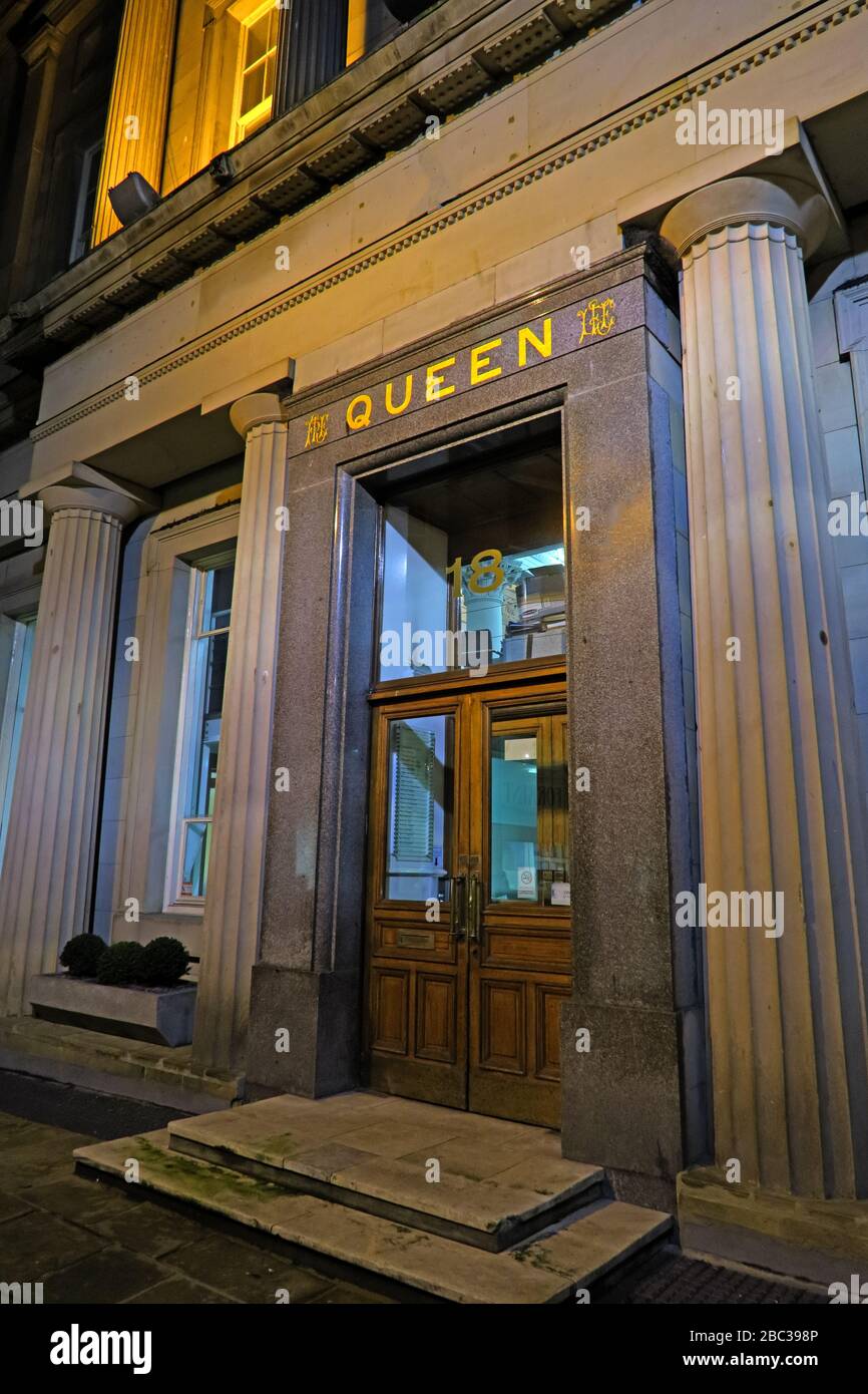 Queen Insurance Building in Night, Victorian Insurance Company, Liverpool City Centre, Queen Avenue, Liverpool, Merseyside, England, UK, L2 4TZ Stockfoto