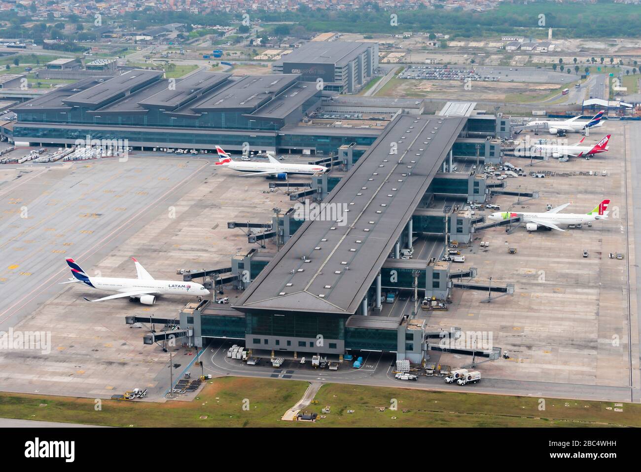 Terminal 3 des internationalen Flughafens Sao Paulo Guarulhos (SBGR) in Brasilien. Luftaufnahme des GRU Airport neues Terminal 3. Flughafen Sao Paulo. Stockfoto