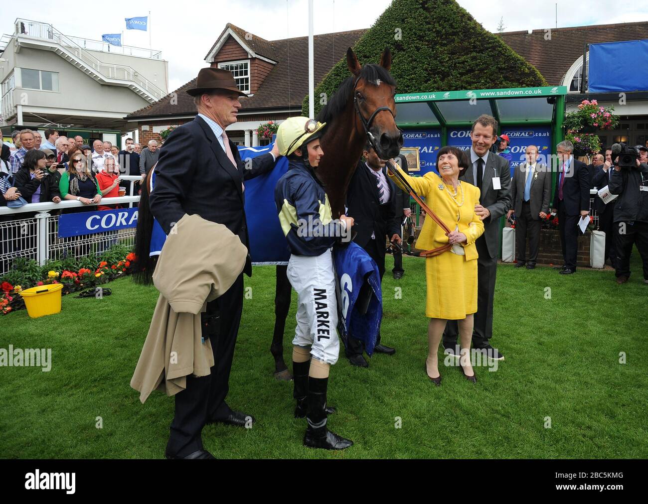 Die siegreiche Verbindung von Nathaniel, dem Gewinner des Coral Eclipse Stockfoto