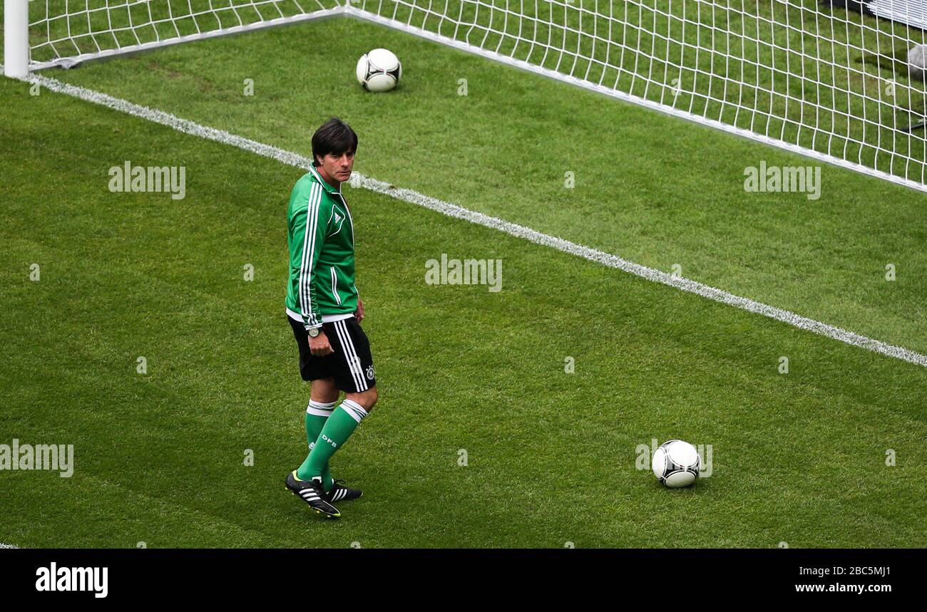 Deutschlands Trainer Joachim Low während der Trainingseinheit Stockfoto