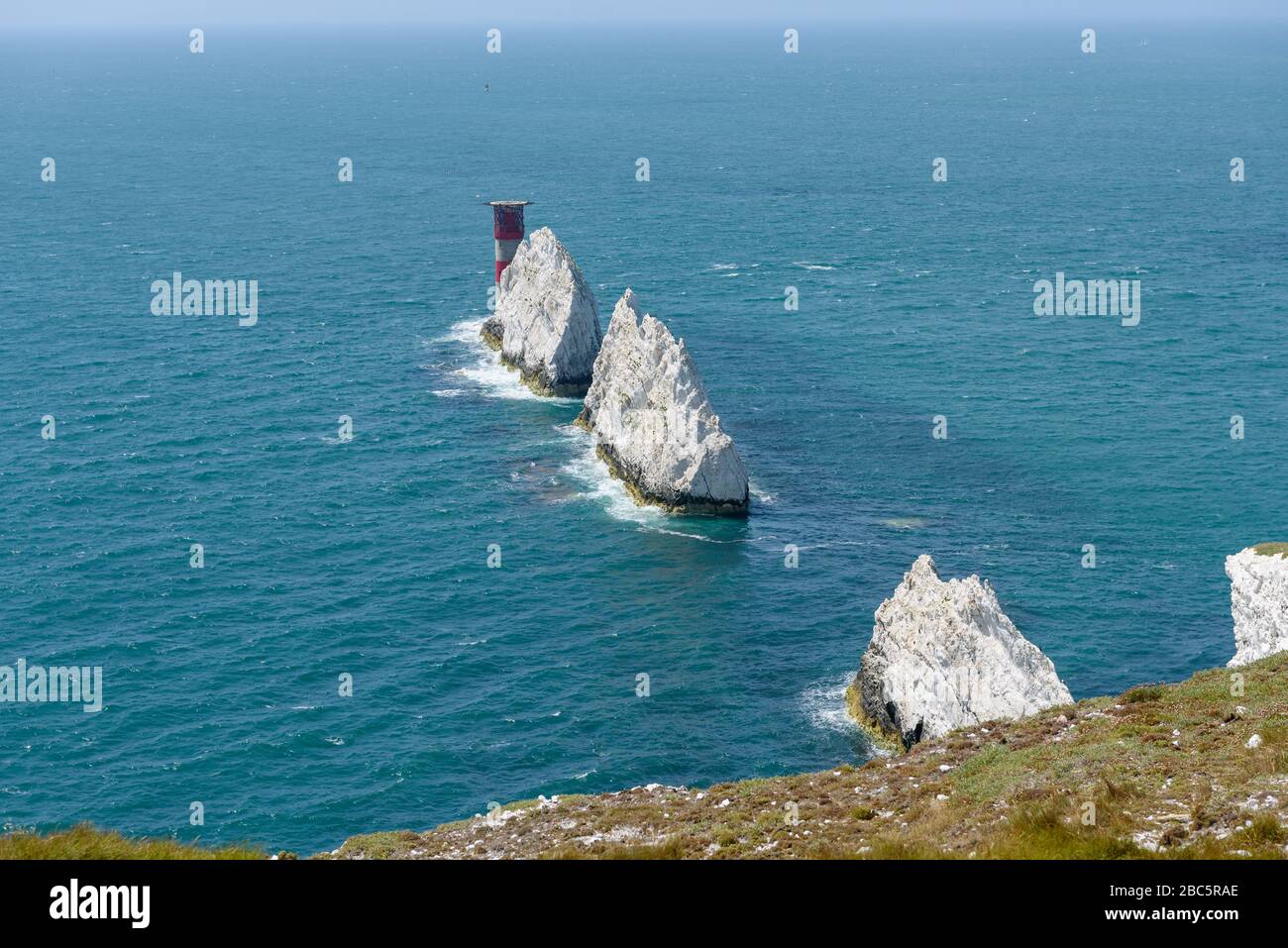 Hochwinkelige Ansicht der Nadeln, die von der alten Batterie auf der Insel Wight entnommen wurden Stockfoto