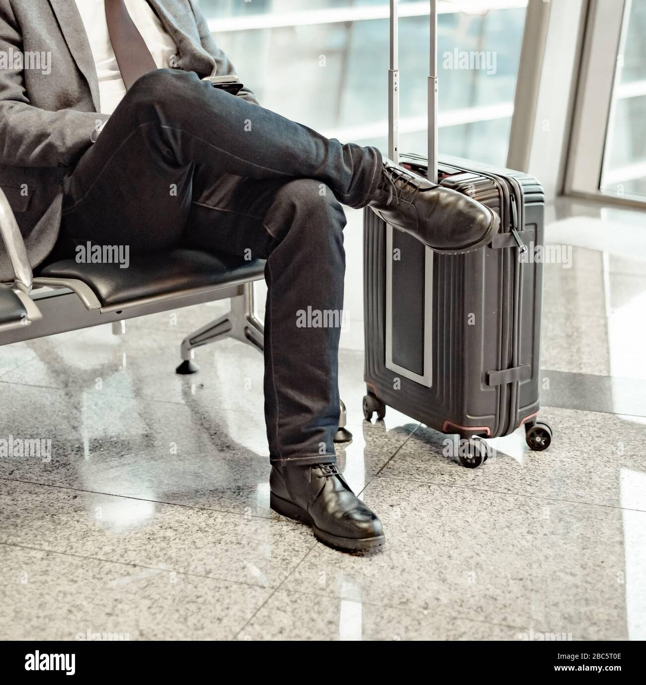 Flugzeug Passagier Beine Stockfotos und bilder Kaufen Seite 2 Alamy