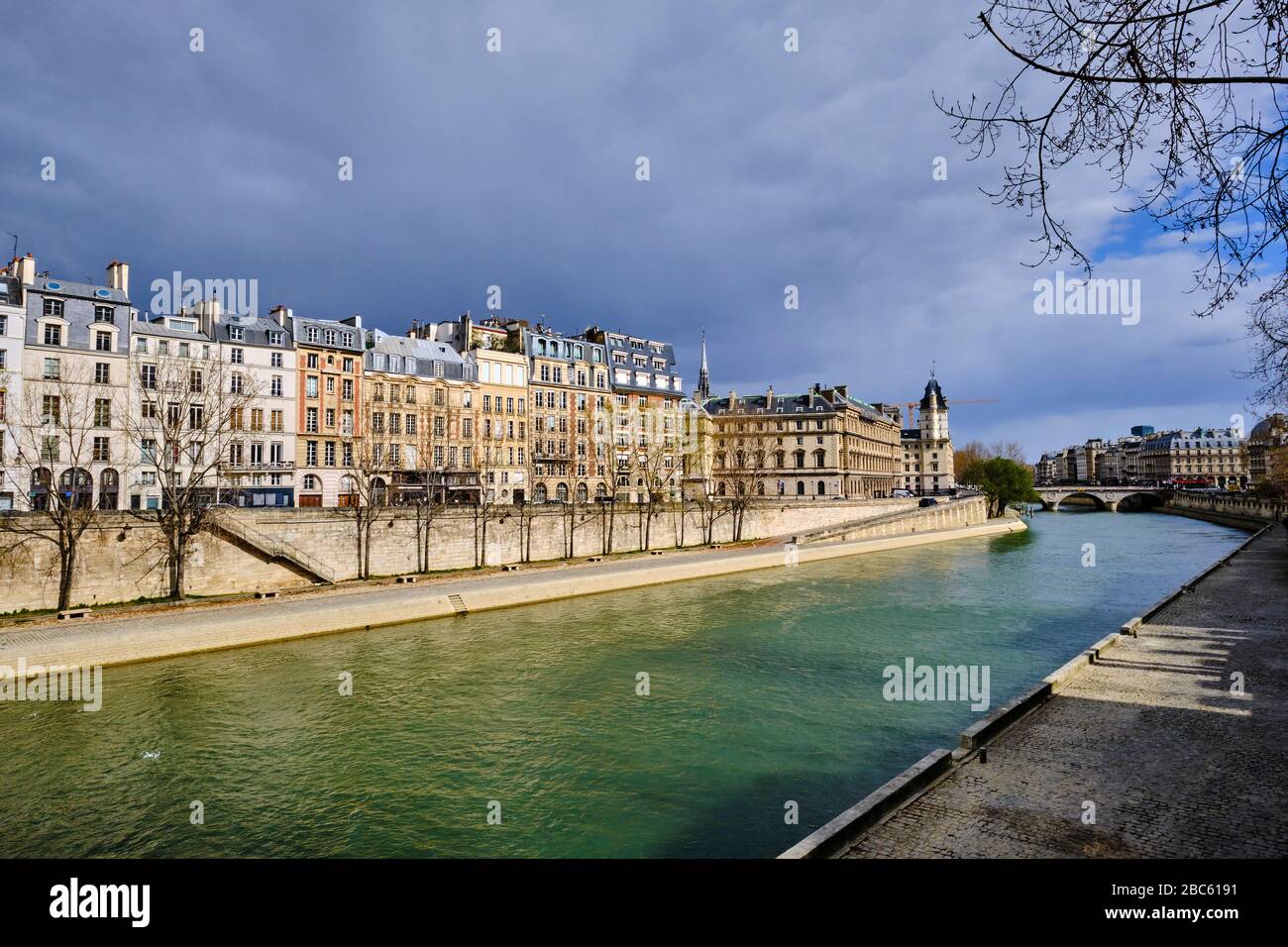 Frankreich, Paris, Île de la cité während der Eindämmung von Covid 19 Stockfoto