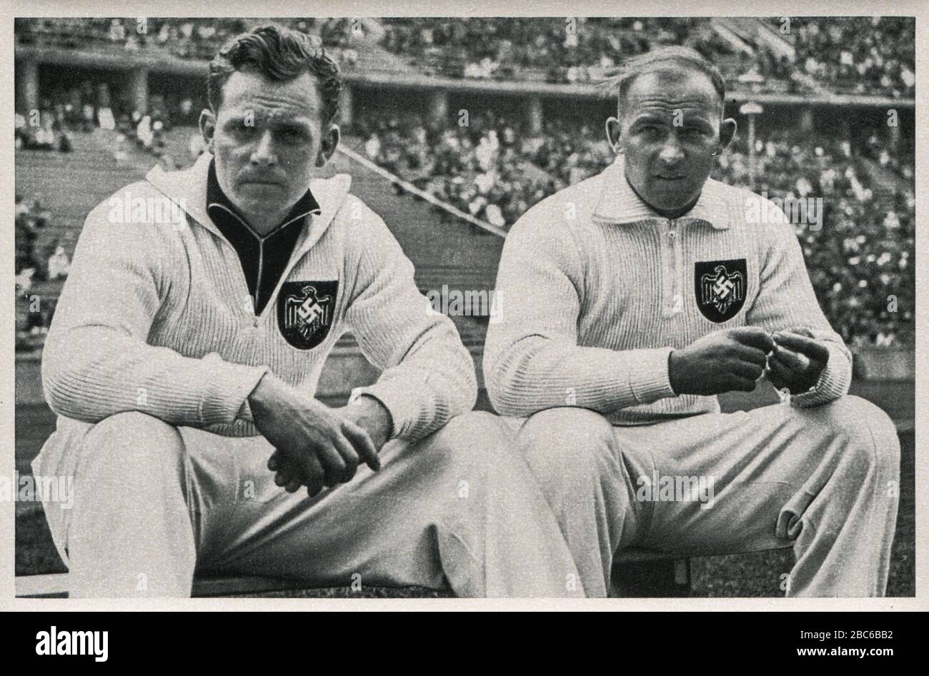 RUSSLAND, 13. AUGUST 2019: Postkarte, die von Deutschland gedruckt wird, zeigt die Olympischen Sommerspiele 1936 Deutschland, ca. 1936 Stockfoto