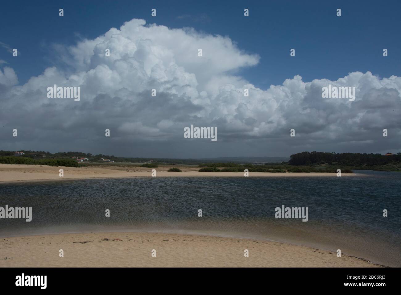 Strand und Lagune von Melides an der portugiesischen Westküste Stockfoto
