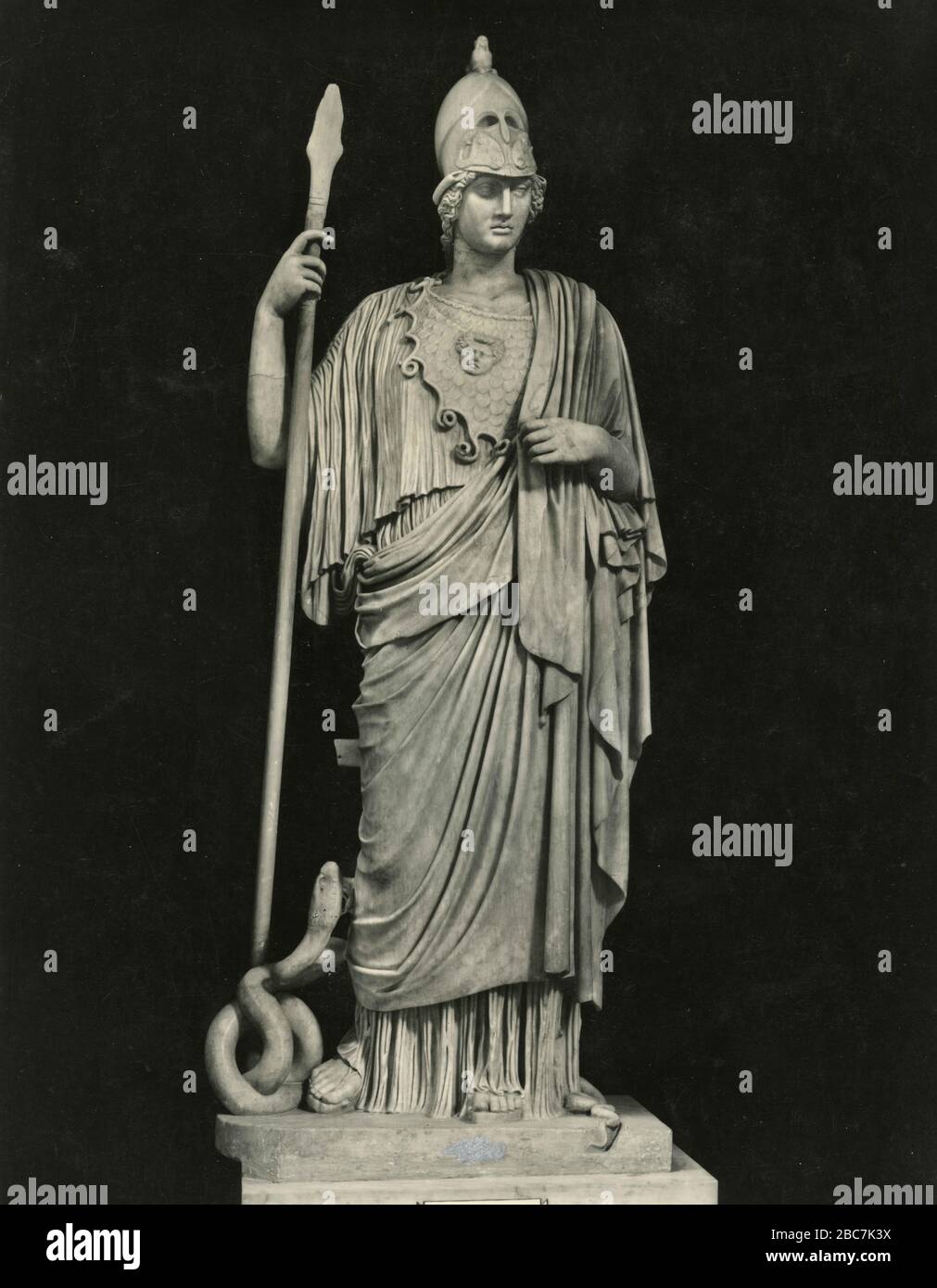 Godtin Minerva, alte Skulptur, Vatikanische Museen, Rom, Italien 1920er Jahre Stockfoto