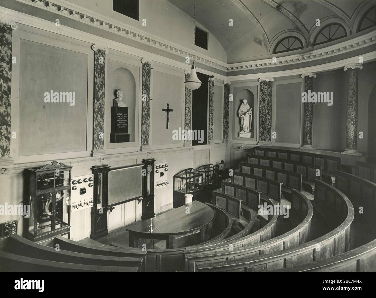 Raum Alessandro Volta, Universität Pavia, Italien 1962 Stockfoto