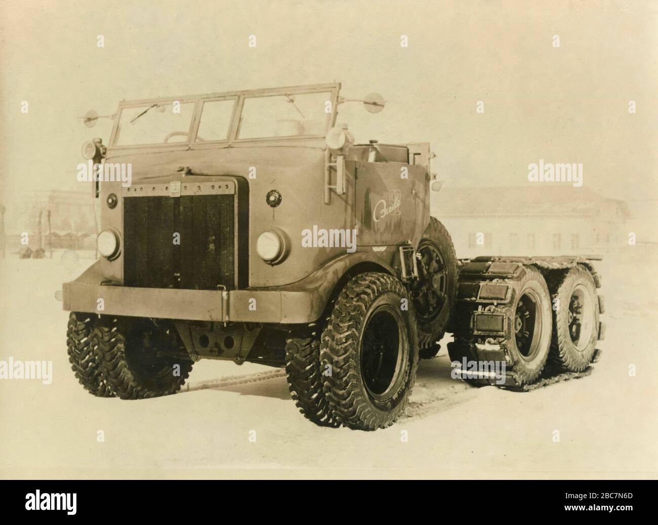 Schnee-Militärwagen Breda 51 Doppelrad, Italien 40er Jahre Stockfoto