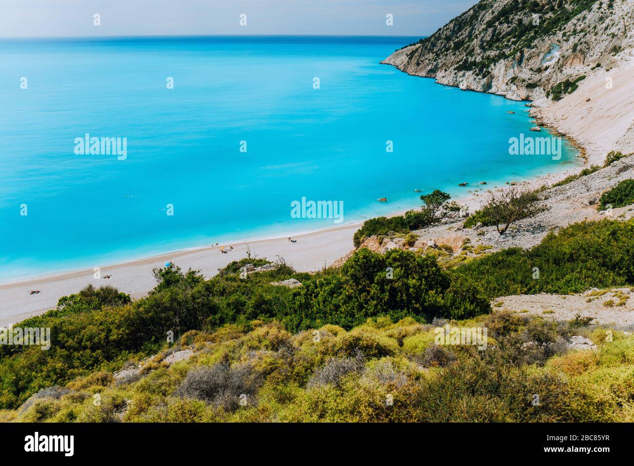 Berühmte Myrtos Beach. Muss sehen, die Lage auf der Insel Kefalonia in Griechenland. Stockfoto