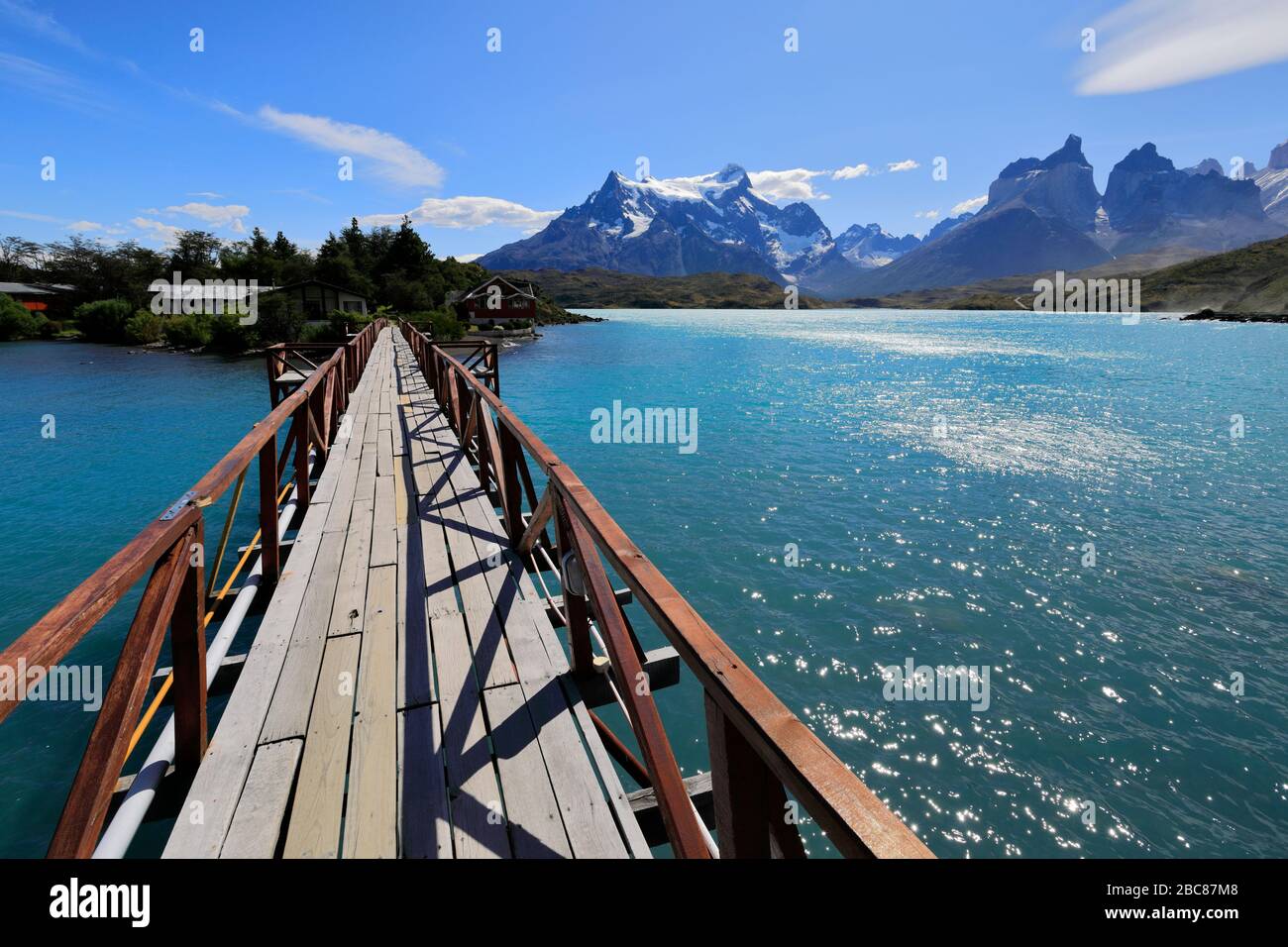 Sommeransicht von Lago Pehoe, Torres de Paine, Magallanes Region, Patagonien, Chile, Südamerika Stockfoto