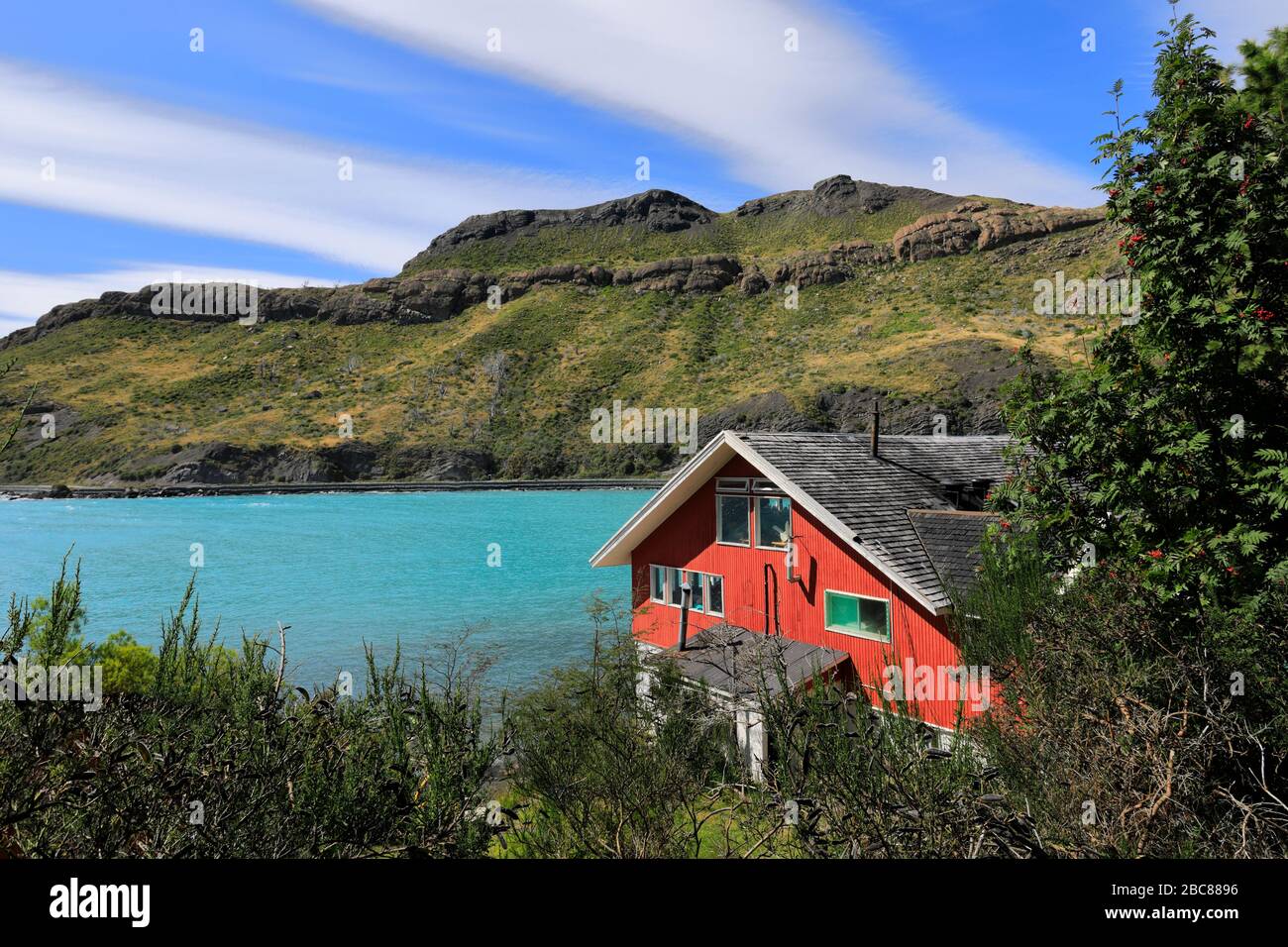 Sommeransicht von Lago Pehoe, Torres de Paine, Magallanes Region, Patagonien, Chile, Südamerika Stockfoto