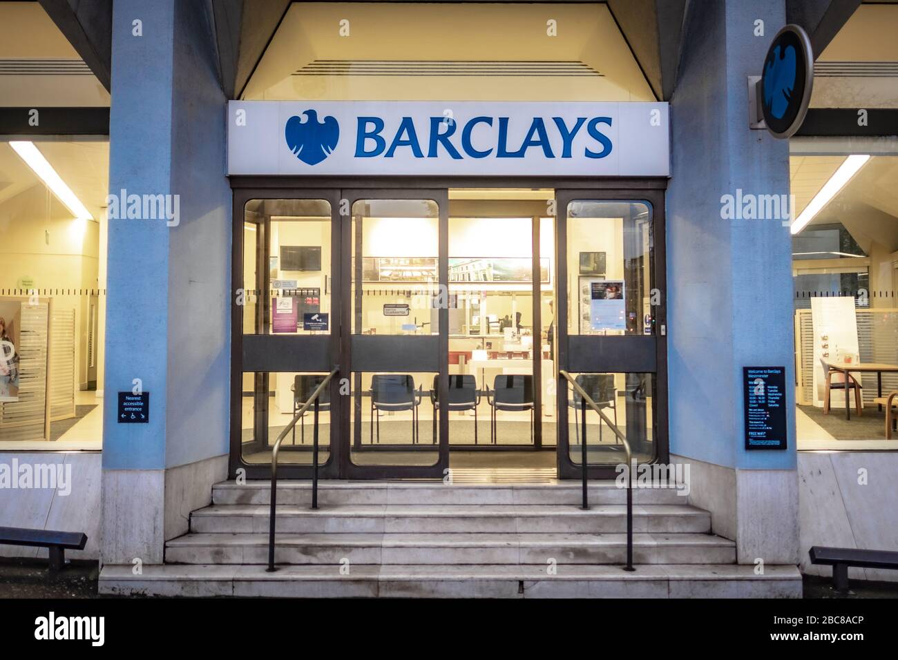 Barclays High Street Bank Branch Signage - London UK Stockfoto