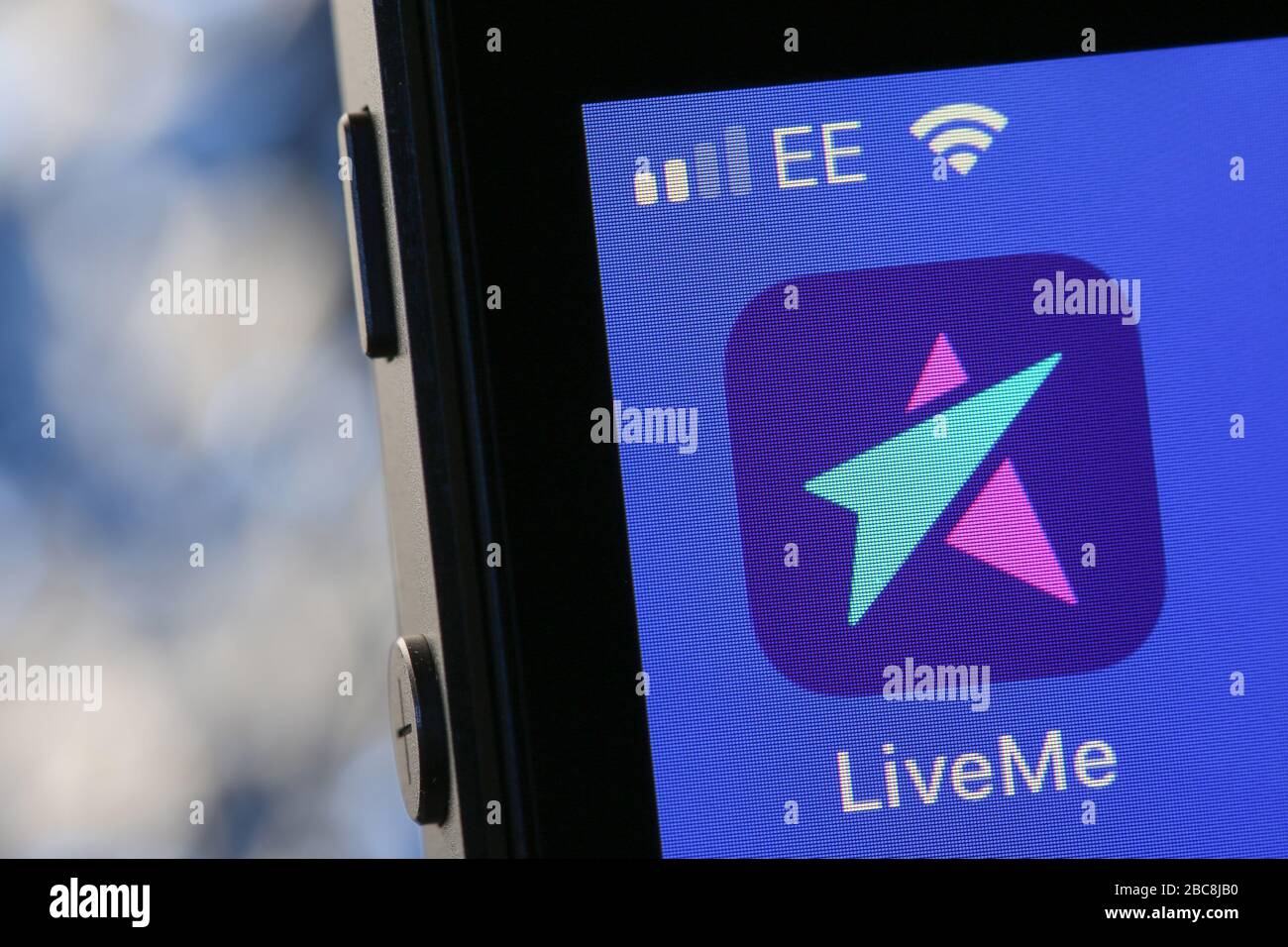 LiveMe-App auf einem iPhone. Stockfoto