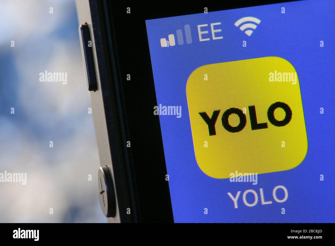 Yolo-App auf einem iPhone. Stockfoto