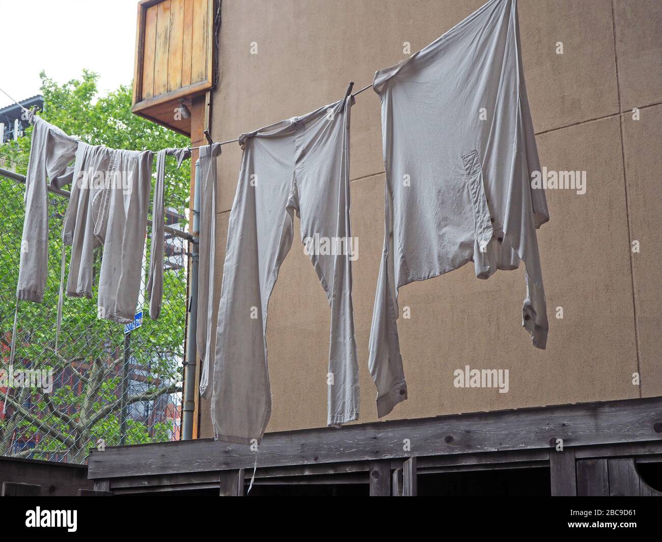 Waschen auf der Linie im Tenement Museum, Lower East Side, Manhattan, New York, USA Stockfoto