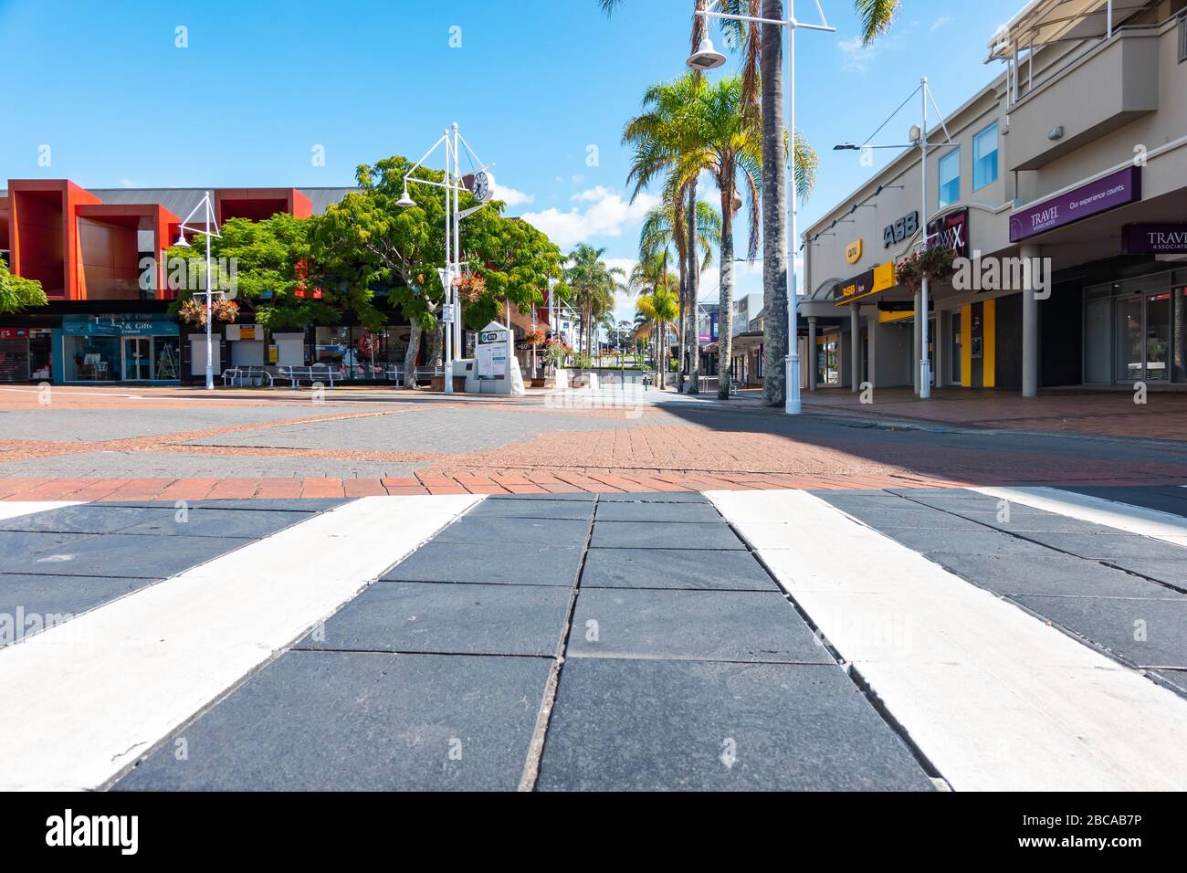 Tauranga Neuseeland - 4. April 2020: Tauranga im Stadtzentrum leer stehende Straßen und Gebäude während des kovid 19 Ausnahmezustands Stockfoto