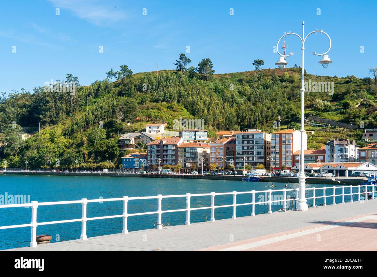 Spanien, Nordküste, Asturien, Ribadesella, Hafengebiet Stockfoto