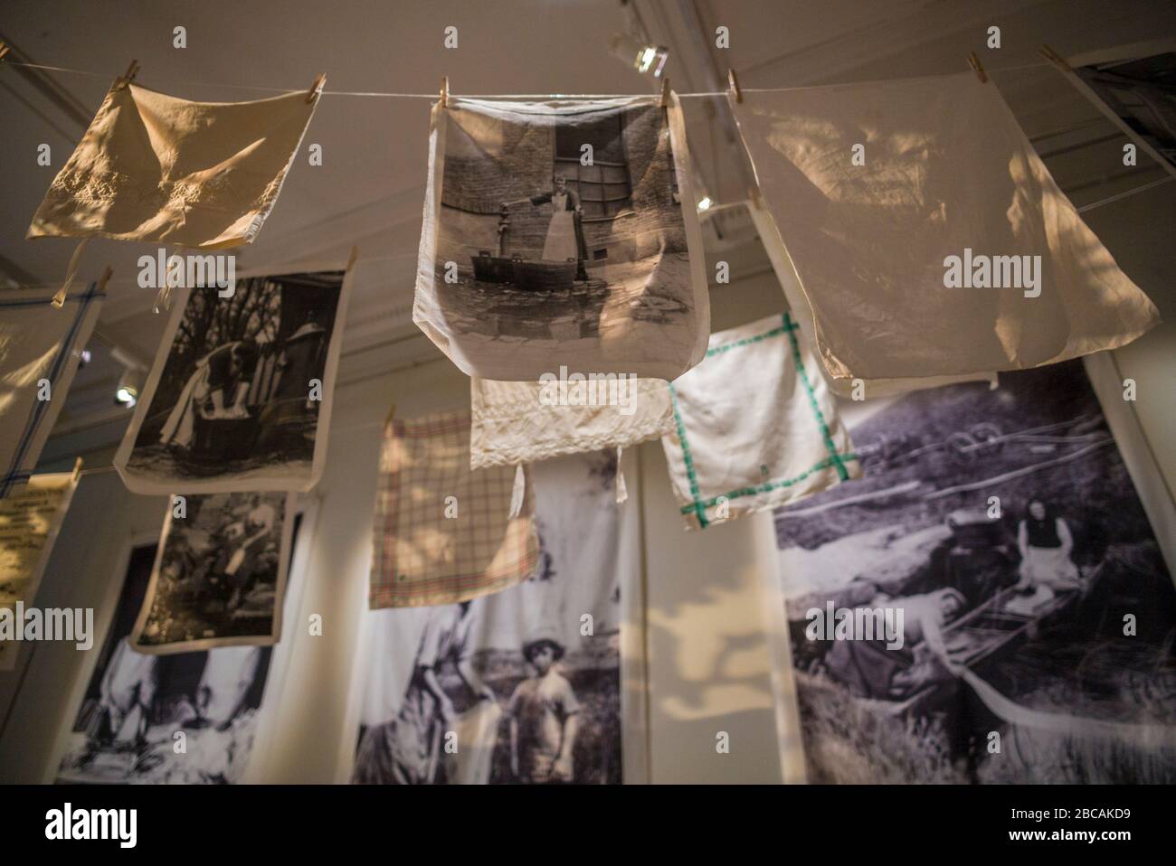 Schweden, Vastragotland und Bohuslan, Gothenburg, Stadsmuseum, Stadtmuseum, Fotoausstellung über das Leben in der Stadt Anfang des 20. Jahrhunderts Stockfoto