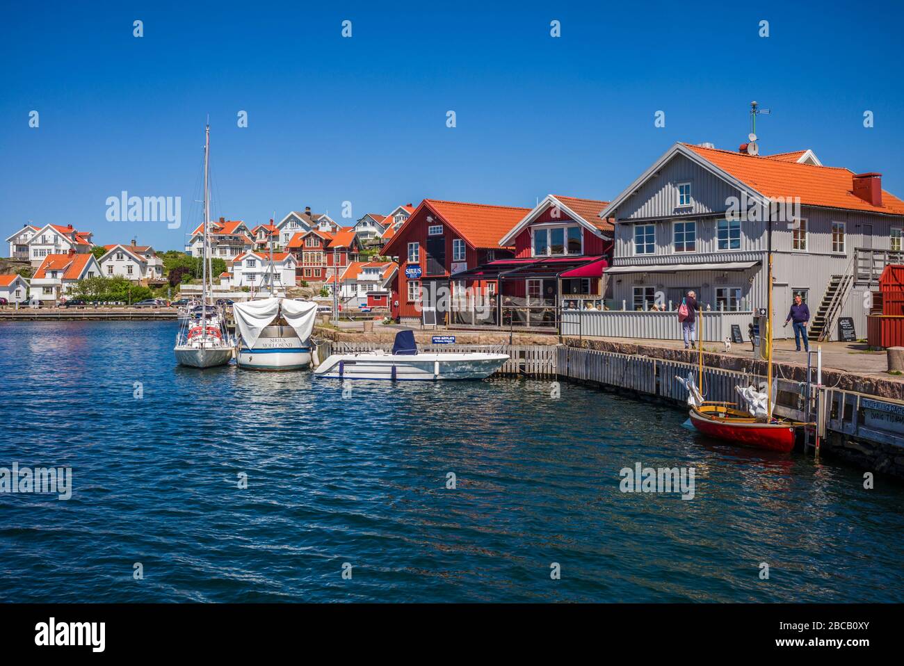 Schweden, Bohuslan, Orust Island, Mollosund, Dorfhafen Stockfoto