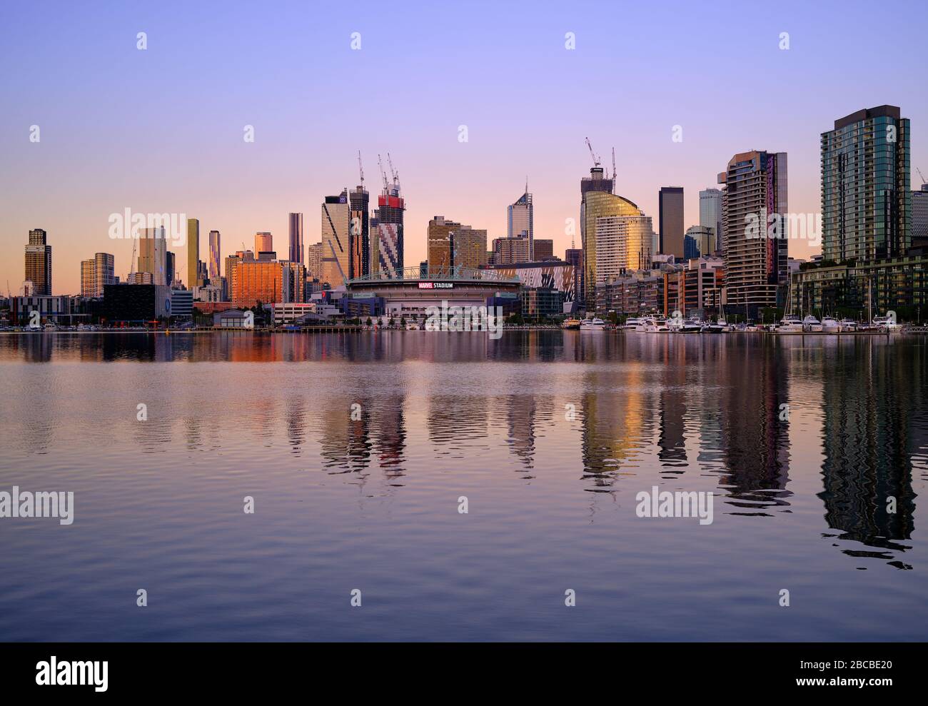 Docklands Waterfront Living Stockfoto