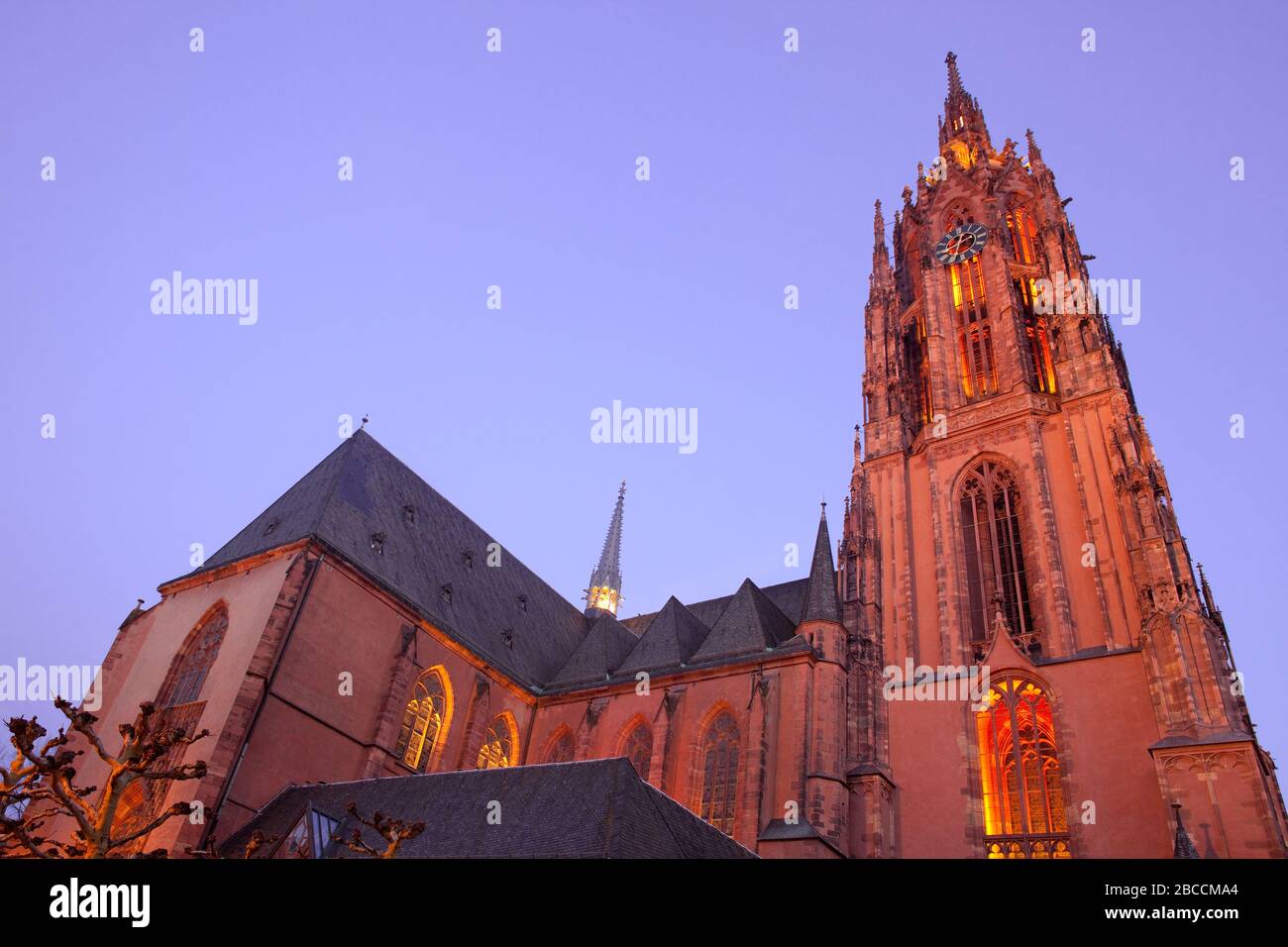 St. Bartholomäus-Dom in der Dämmerung, Frankfurt, Hessen, Deutschland Stockfoto