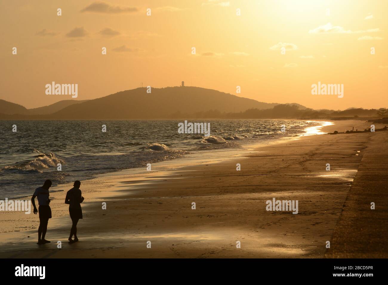 Sonnenuntergang Phala Beach 'Rayong' Stockfoto