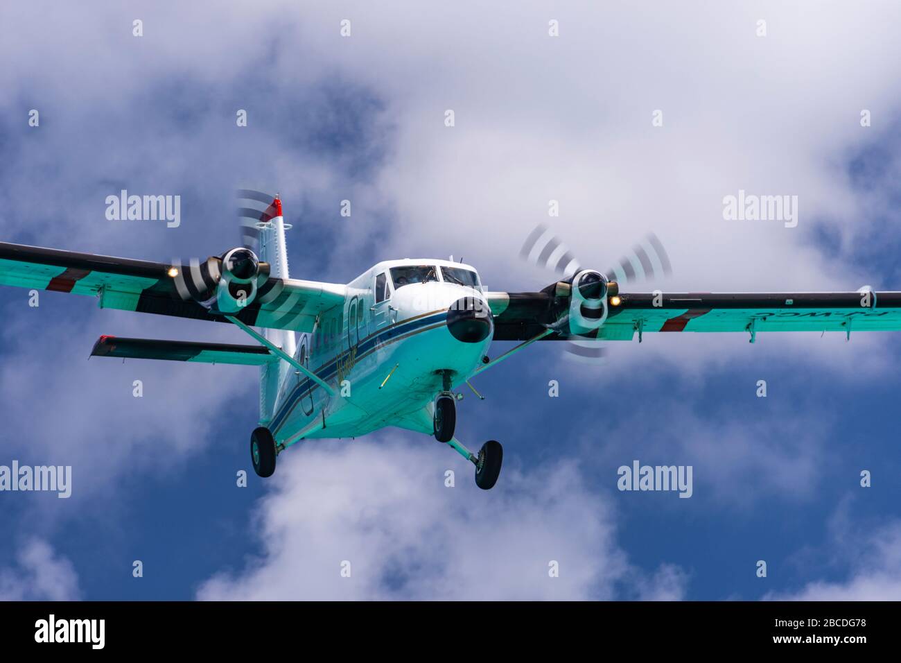 De Haviland Dhc 6 Twin Otter Flugzeug Auf Dem Weg Zum Land Auf Princess Juliana International Airport Auf St Maarten Stockfotografie Alamy De Haviland Dhc 6 Twin Otter Flugzeug Auf Dem Weg Zum Land Auf Princess Juliana International Airport Auf St Maarten Stockfotografie Alamy