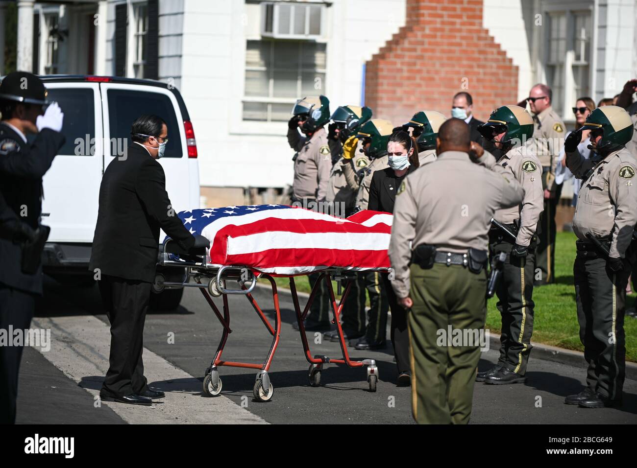 Riverside, Kalifornien, USA. April 2020. Die Beamten der Riverside