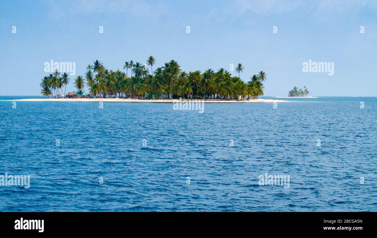 Palmeninseln der abgelegenen San Blas Inseln Archipel von Kuna Yala, Panama Stockfoto