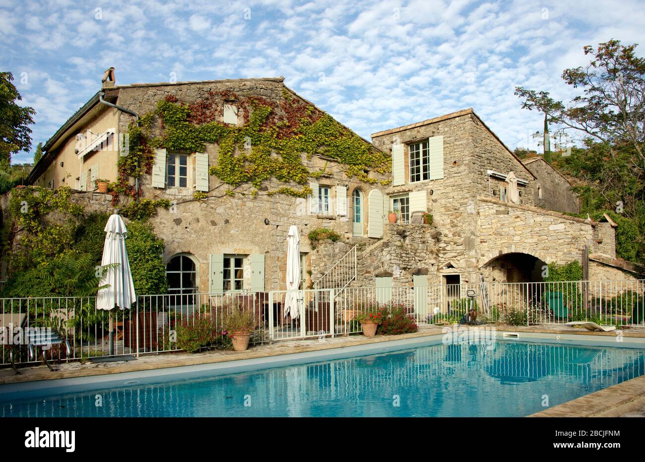 Wunderschön restauriertes Ardeche Bauernhaus Frankreich Stockfoto