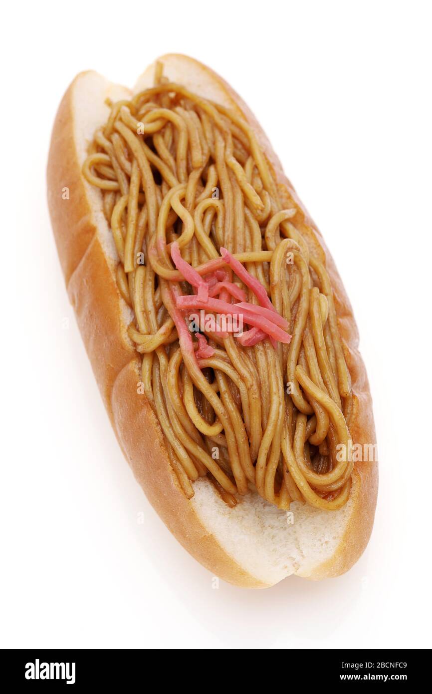 Japanische Küche, Yakisoba-Pfannenbrot auf weißem Hintergrund Stockfoto