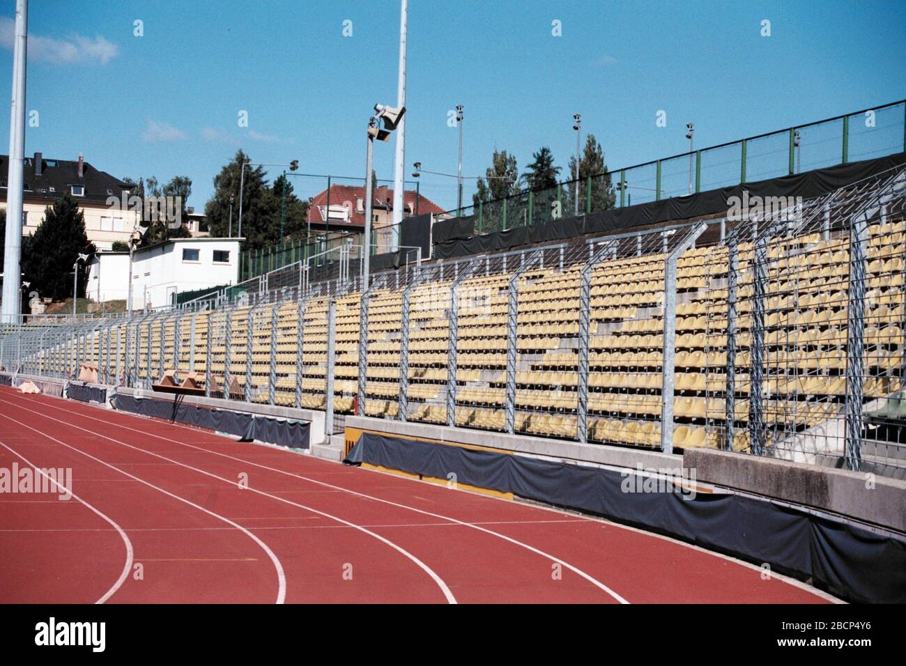 Allgemeiner Blick auf das Stade Josy Barthel Fußball-/Leichtathletikstadion Stockfoto