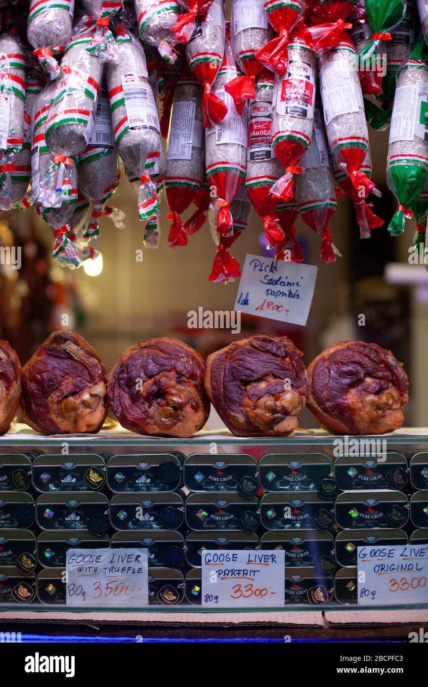 Die Central Market Hall, Budapest, Ungarn im Winter Stockfoto