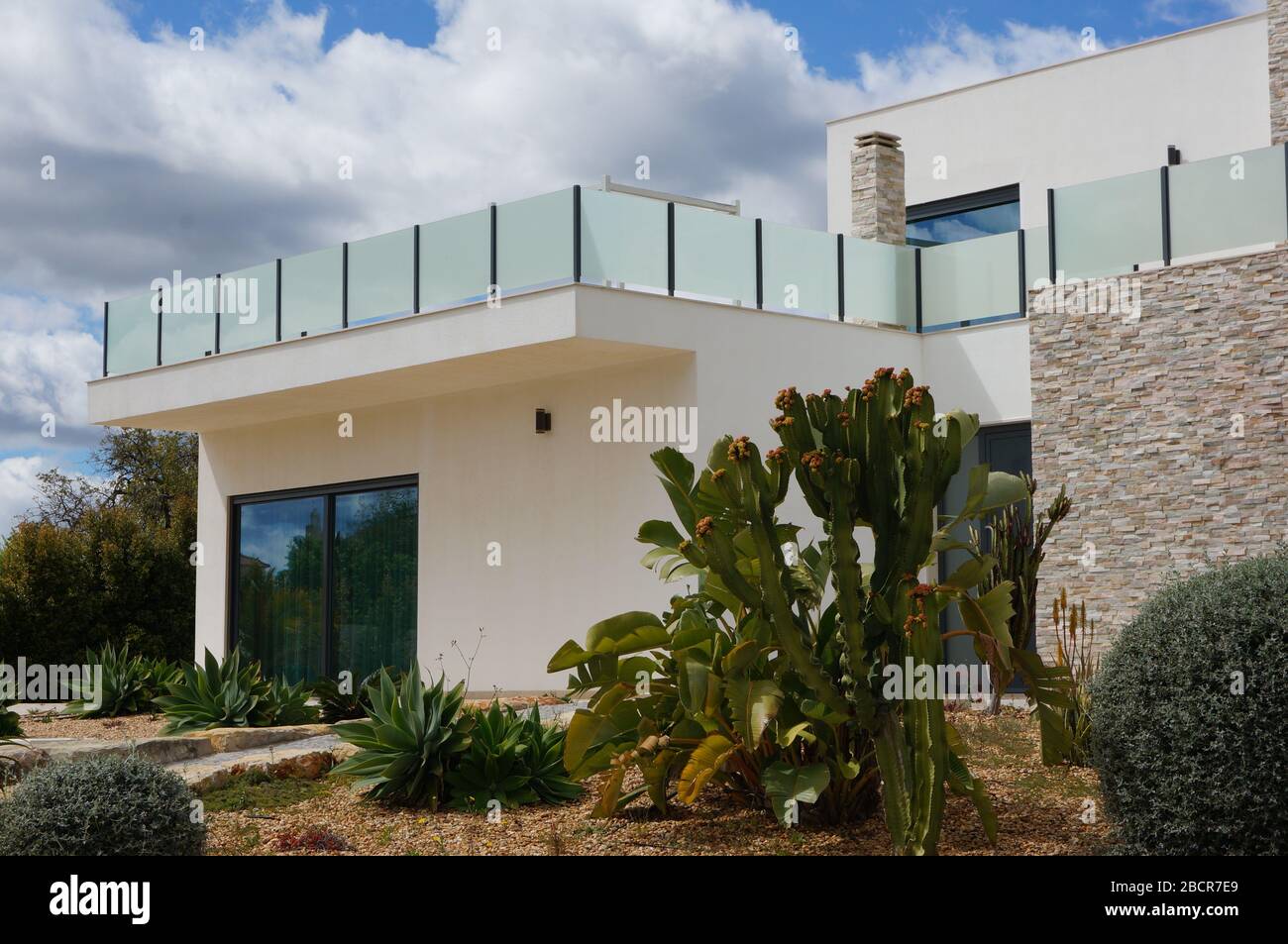 Moderne minimalistische Villa Stockfoto