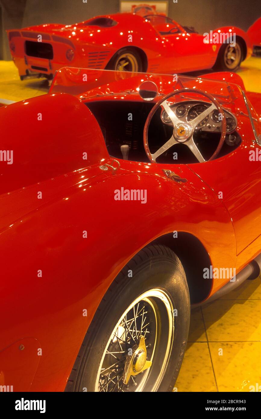 Einige der historischen Bardinon-Ferrari-Kollektion bei Mas Du Clos France 1990 Stockfoto